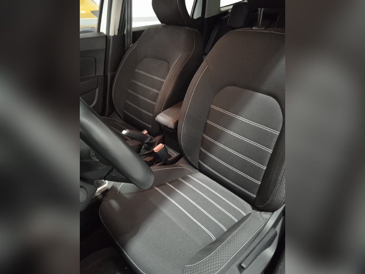 DACIA DUSTER BLUE DCI 115CV CONFORT foto 11